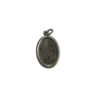 Rückseite einer silbernen Sankt Florian Medaille mit Pray for Us in Schreibschrift, einem Blumenzweig und Italy Stempel.
